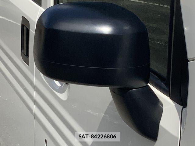 Honda N-VAN 2019-09 8367937-7