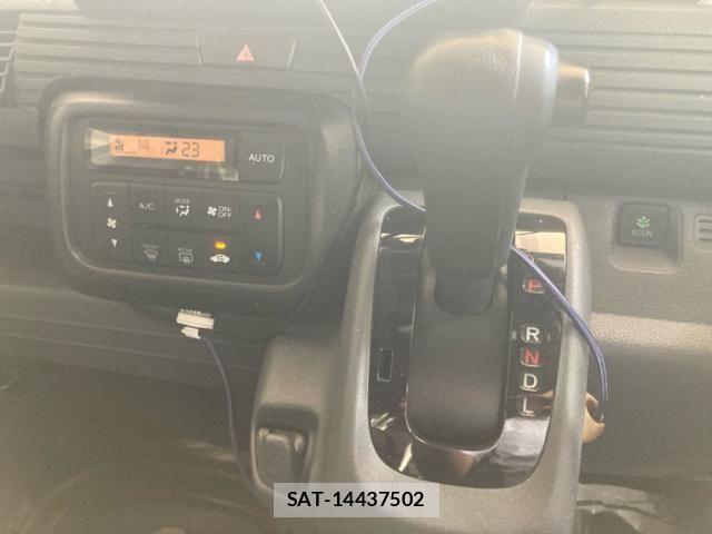 Honda N-VAN 2018-11 8367936-11