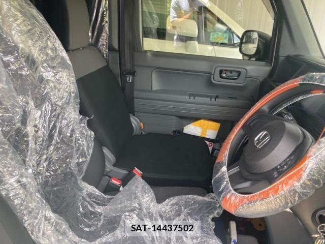 Honda N-VAN 2018-11 8367936-4