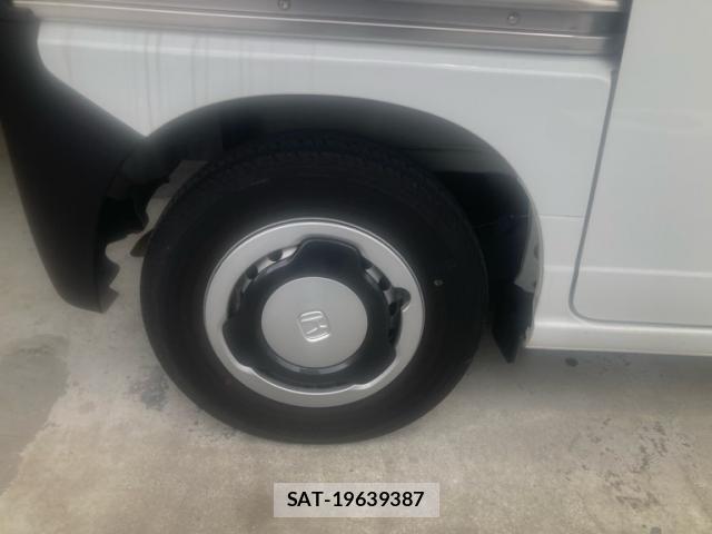Honda N-VAN 2023-12 8367935-6