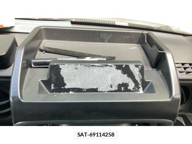 Honda N-VAN 2018-09 8414167-11