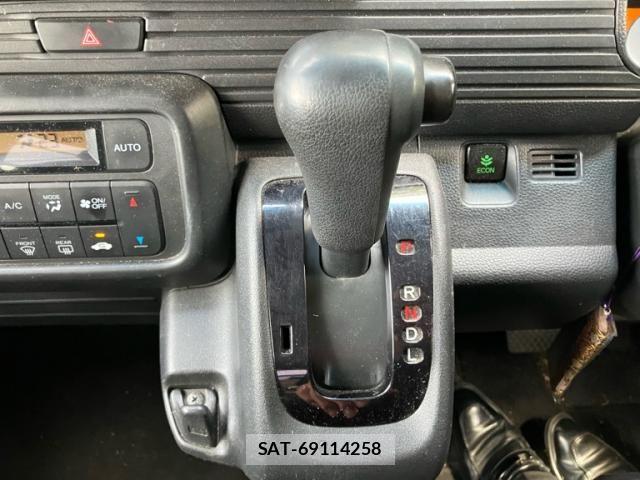 Honda N-VAN 2018-09 8414167-7