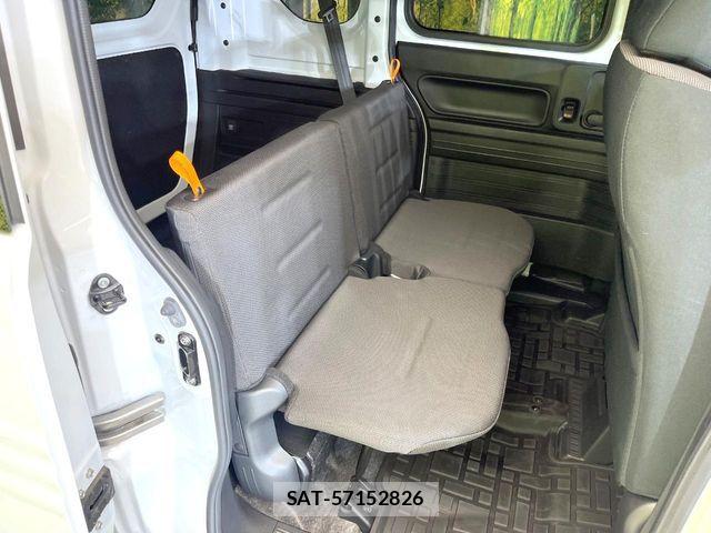 Honda N-VAN 2023-10 8458137-8