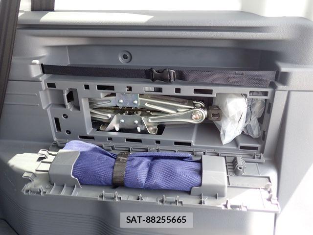 Honda N-VAN 2019-06 8485890-18