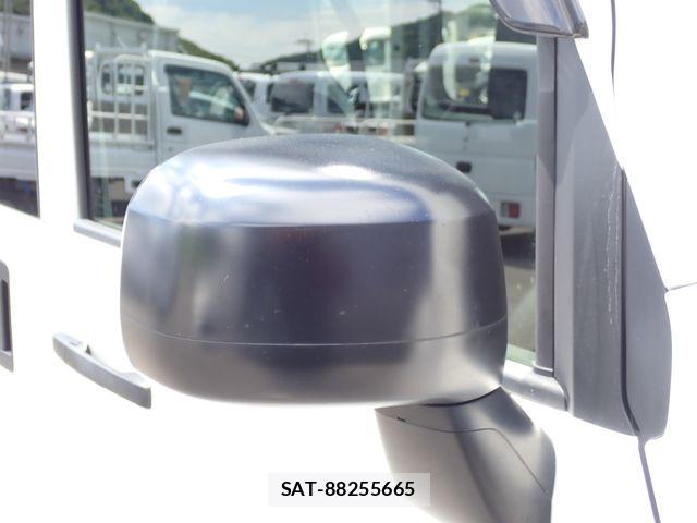 Honda N-VAN 2019-06 8485890-25
