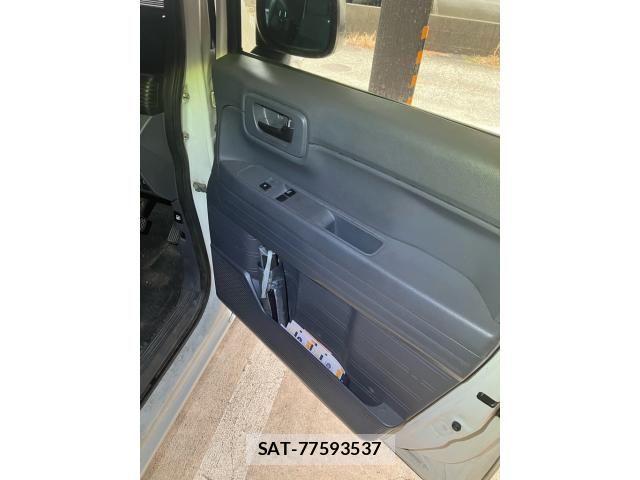 Honda N-VAN 2019-06 8526429-11