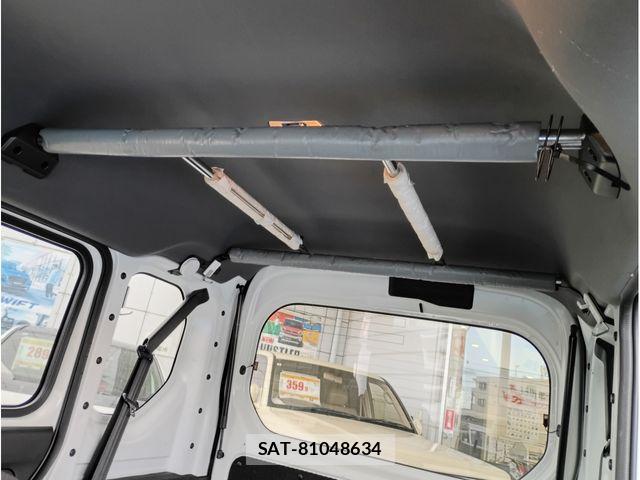 Honda N-VAN 2023-11 8526428-18