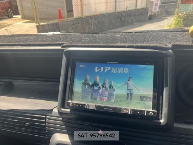 Honda N-VAN 2019-07 8526427-13