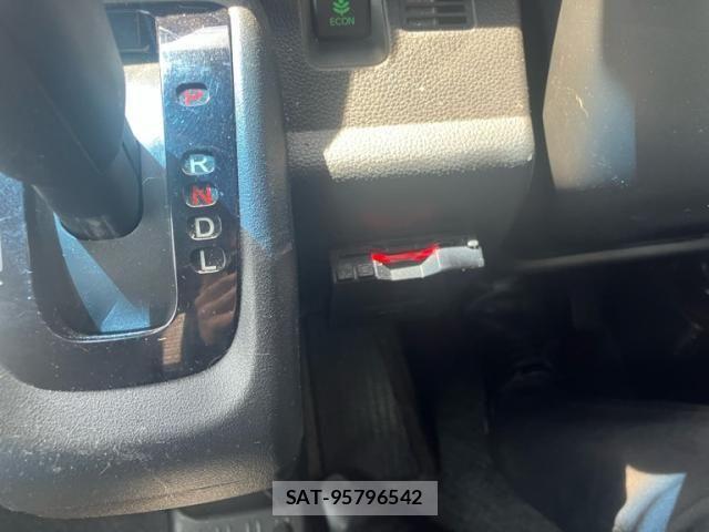 Honda N-VAN 2019-07 8526427-15