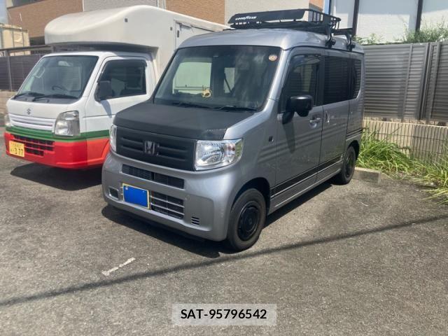 Honda N-VAN 2019-07 8526427-3