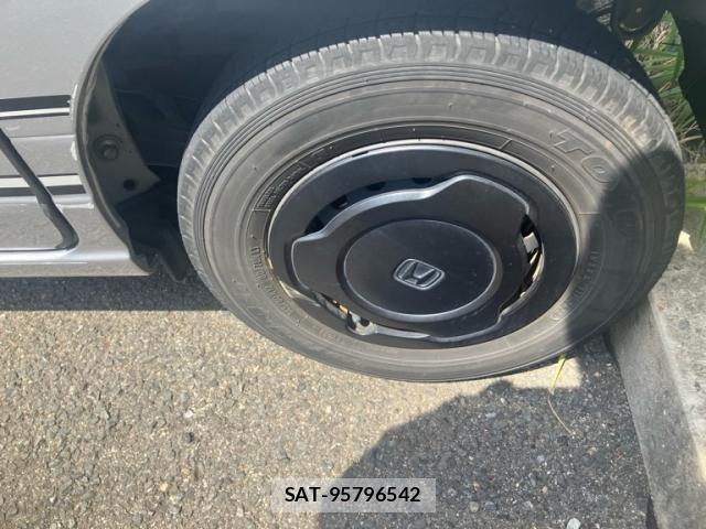 Honda N-VAN 2019-07 8526427-8