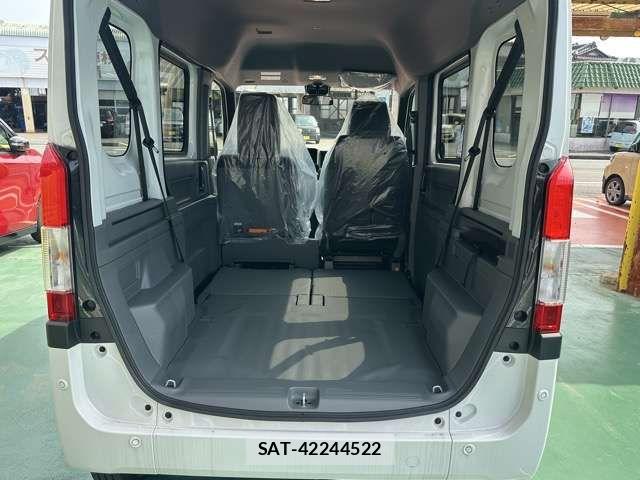 Honda N-VAN 2026-07 8563076-9