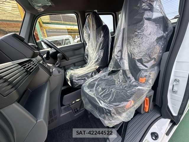 Honda N-VAN 2026-07 8563076-4
