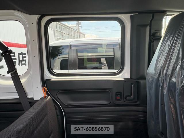 Honda N-VAN 2026-04 8628235-12