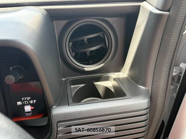 Honda N-VAN 2026-04 8628235-20