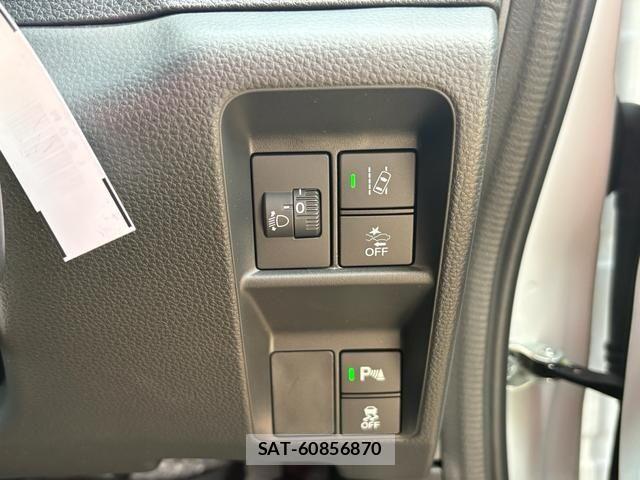 Honda N-VAN 2026-04 8628235-21