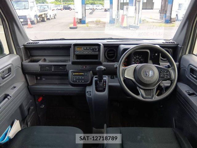 Honda N-VAN 2018-11 8666698-1