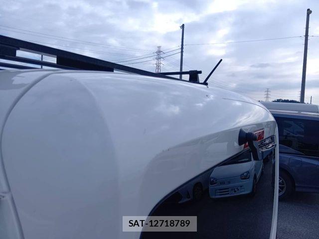 Honda N-VAN 2018-11 8666698-11