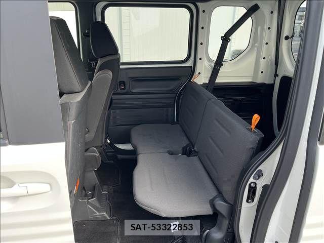 Honda N-VAN 2019-09 8660847-11
