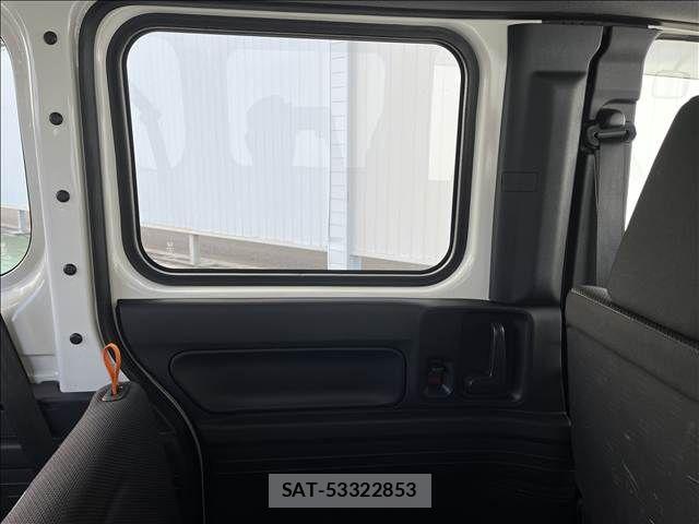 Honda N-VAN 2019-09 8660847-12