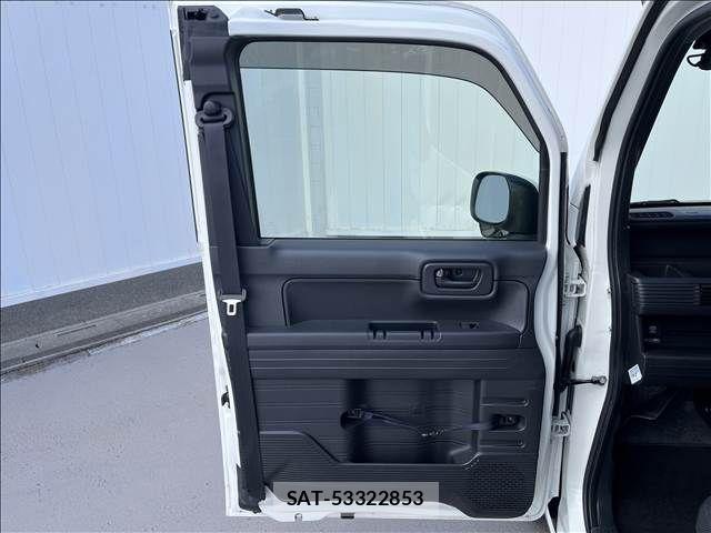 Honda N-VAN 2019-09 8660847-14