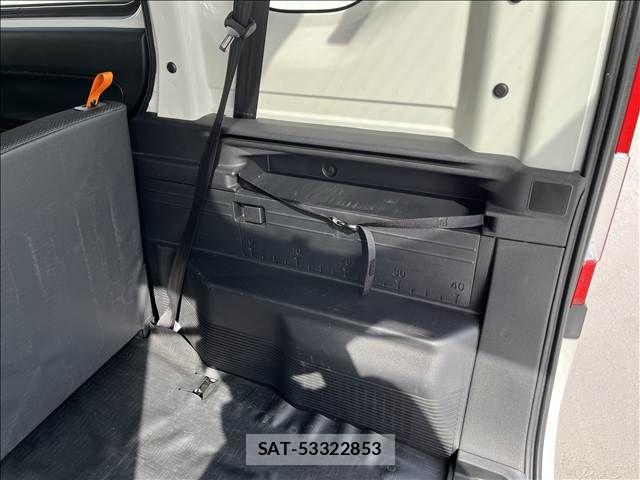 Honda N-VAN 2019-09 8660847-16