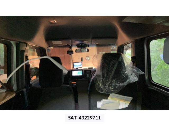 Honda N-VAN 2019-08 8686230-11