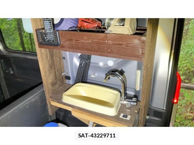 Honda N-VAN 2019-08 8686230-8