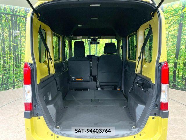 Honda N-VAN 2025-10 8686228-9
