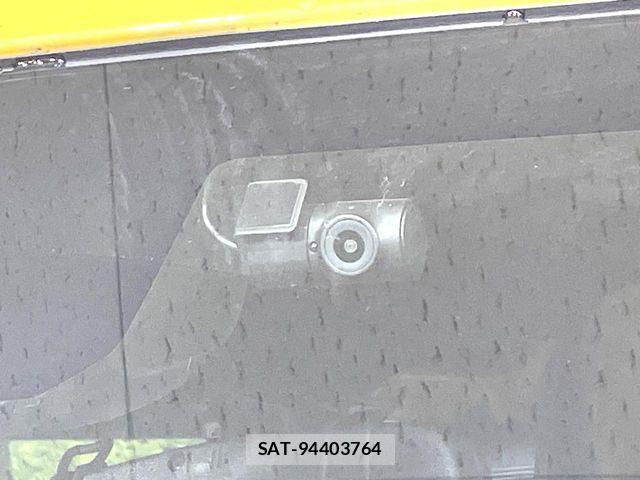 Honda N-VAN 2025-10 8686228-6