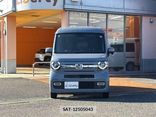 Honda N-VAN 2025-12 8686229-14