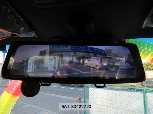 Honda N-VAN 2019-08 8744998-12