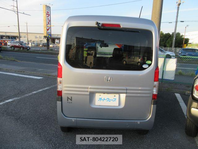 Honda N-VAN 2019-08 8744998-3