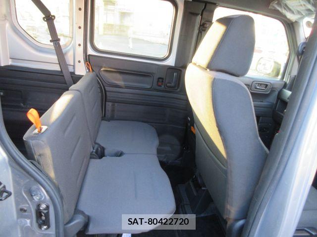 Honda N-VAN 2019-08 8744998-6