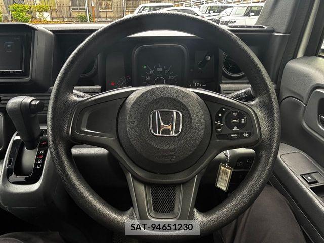 Honda N-VAN 2022-09 8744997-9