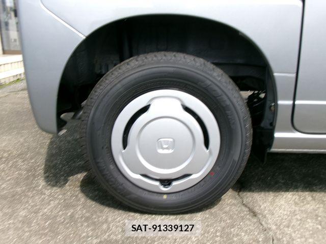 Honda N-VAN 2026-05 8744996-11