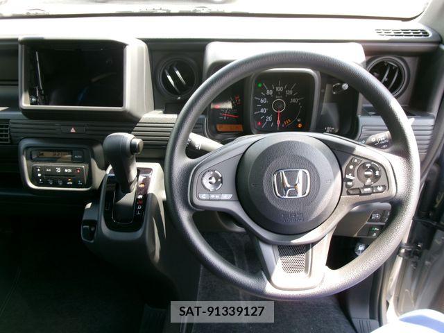 Honda N-VAN 2026-05 8744996-17