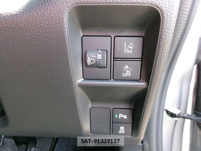 Honda N-VAN 2026-05 8744996-19