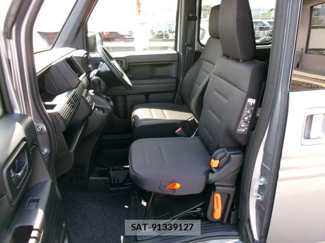 Honda N-VAN 2026-05 8744996-27