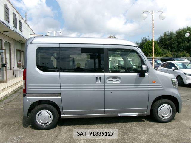 Honda N-VAN 2026-05 8744996-3