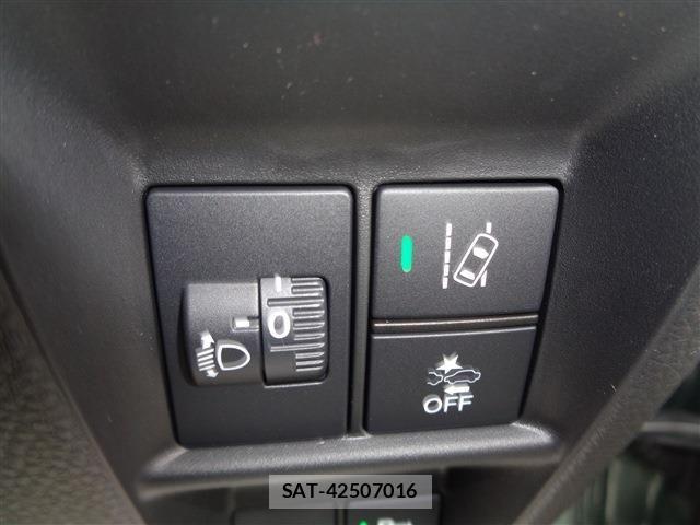 Honda N-VAN 2026-09 8744995-20