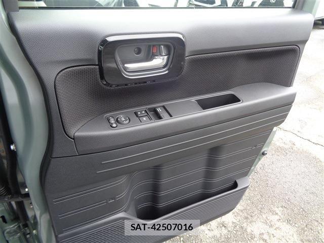 Honda N-VAN 2026-09 8744995-22