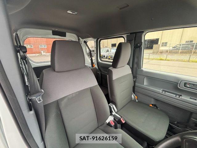 Honda N-VAN 2022-09 8781502-5