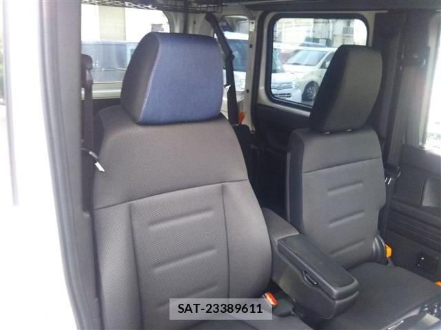 Honda N-VAN 2018-10 8781513-14