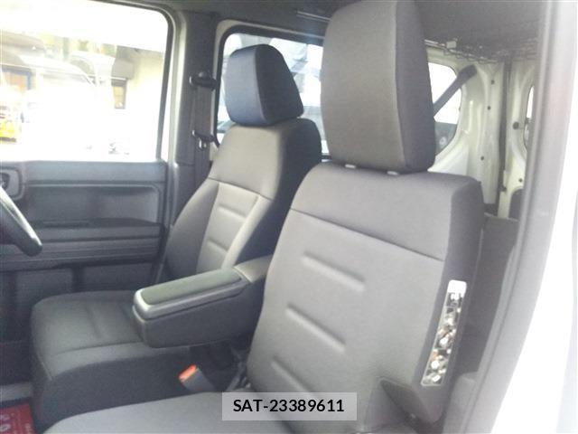 Honda N-VAN 2018-10 8781513-17
