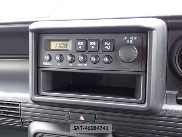 Honda N-VAN 2021-04 8781512-4
