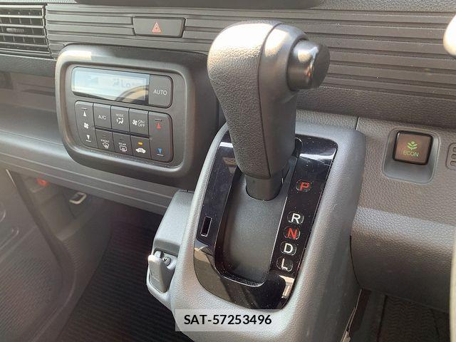 Honda N-VAN 2022-03 8781503-12