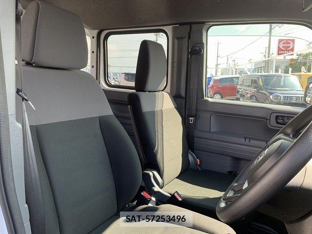Honda N-VAN 2022-03 8781503-17