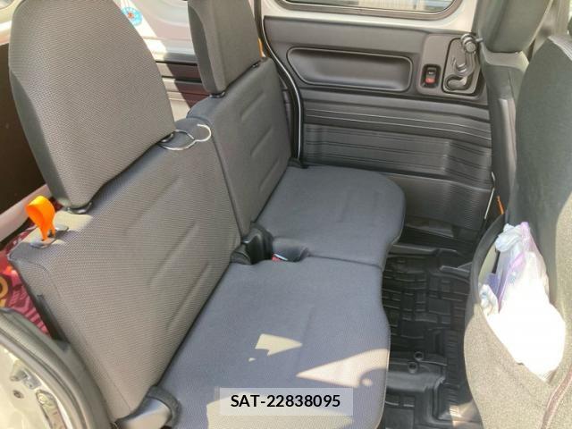 Honda N-VAN 2018-09 8797027-12