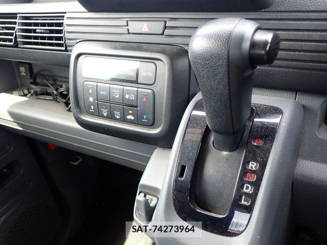 Honda N-VAN 2019-01 8797025-15